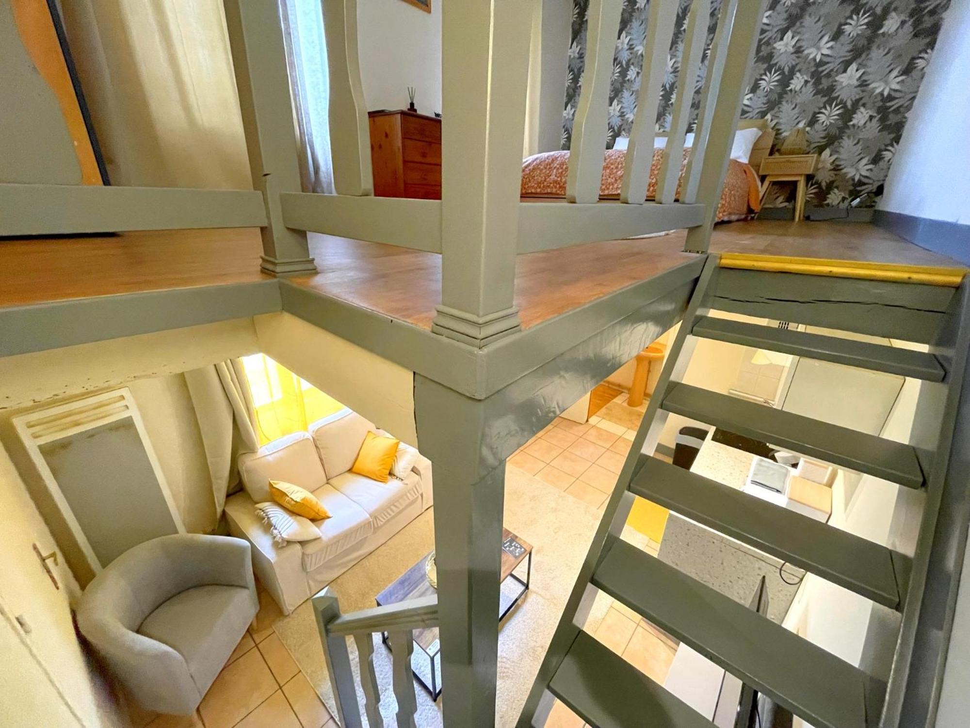"Sainte Valiere", Appartement Calme Sur Cour Privative, Nevers Exterior photo